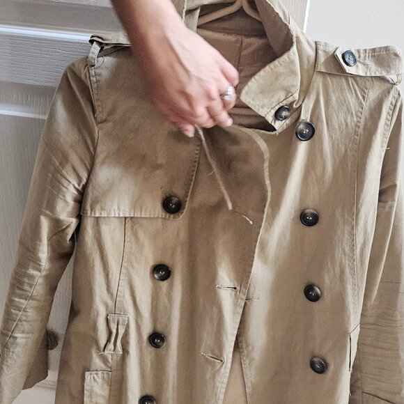 Aritzia trench coat beige - Picture 1 of 2